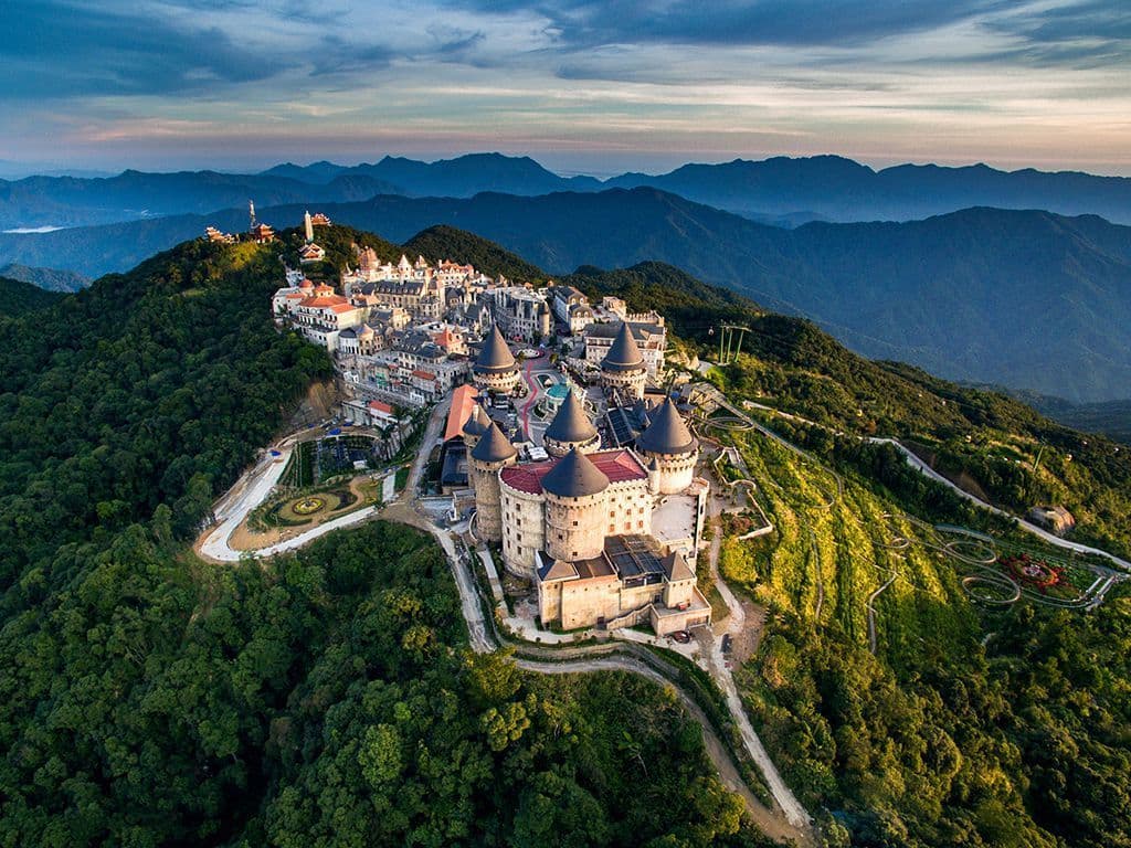 Tour Bà Nà Hills và Cầu Vàng